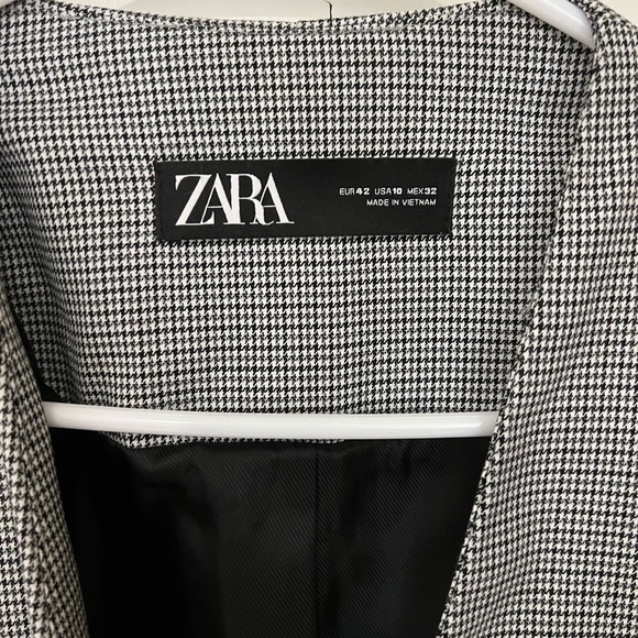 Zara fitted blazer - Picture 2 of 3